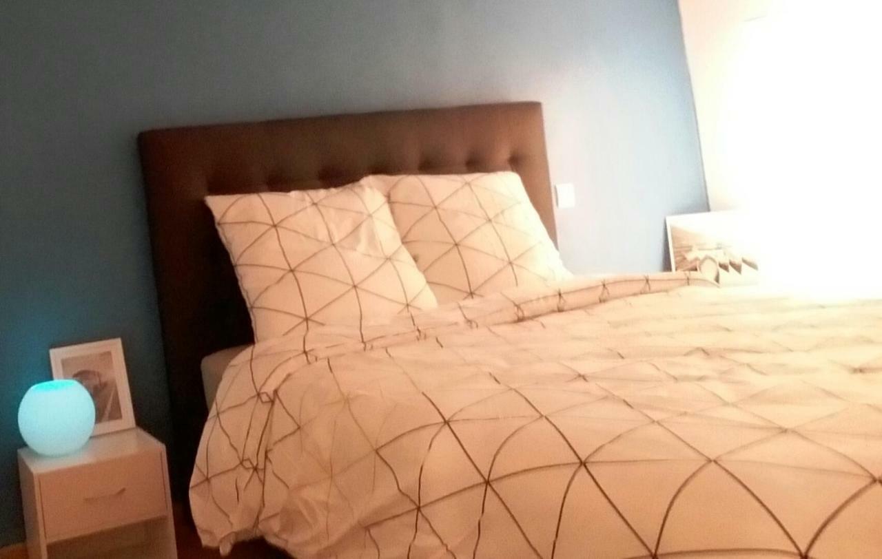 Le Petit Nid Des Arenes Apartment Beziers Bagian luar foto