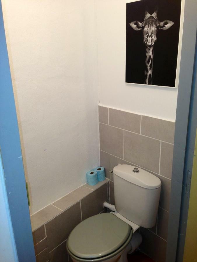 Le Petit Nid Des Arenes Apartment Beziers Bagian luar foto
