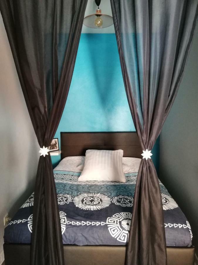 Le Petit Nid Des Arenes Apartment Beziers Bagian luar foto